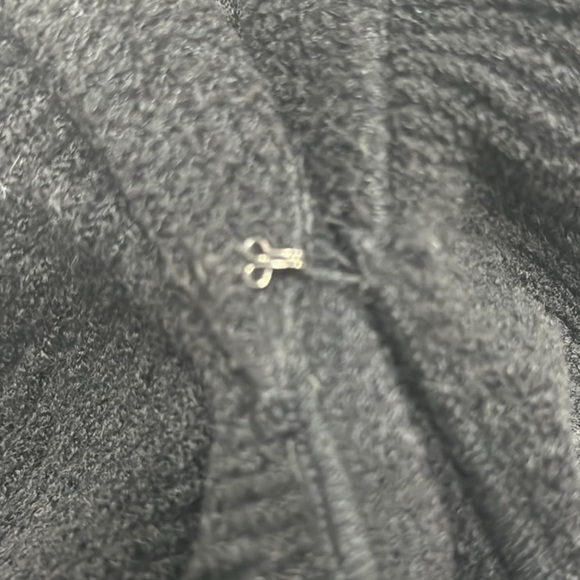 St. John Collection Santana Ruffle Knit Cardigan/Duster Size 10 - Picture 15 of 16